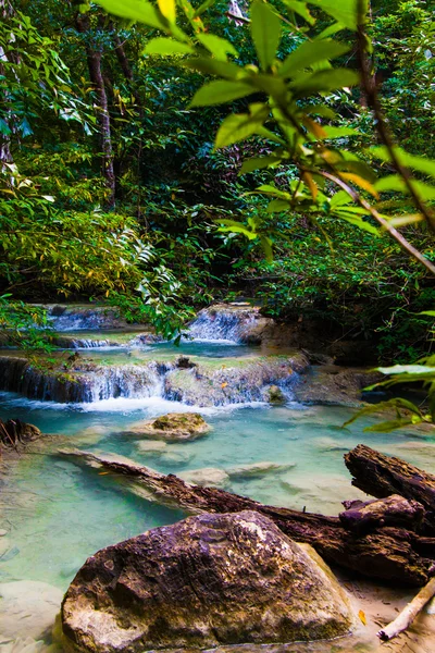 Erawan-Wasserfall, Kanchanaburi, Thailand — Stockfoto