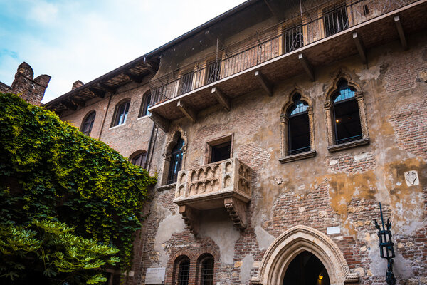 Balcony of Romeo and Juliet in Verona, Italy .  Romeo and Juliet