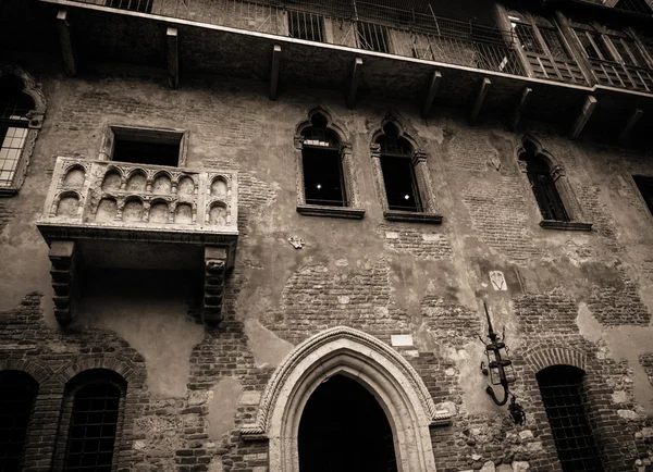 Balcony of Romeo and Juliet — Stock Photo, Image