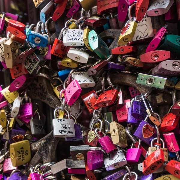 Many colored locks of love — Stock Photo, Image