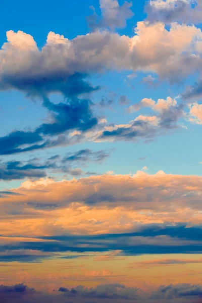 Fantástico Pôr Sol Colorido Com Céu Nublado — Fotografia de Stock