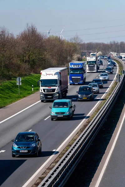 Dusseldorf Alemanha Março 2019 Transporte Rodoviário Com Carros Caminhões — Fotografia de Stock