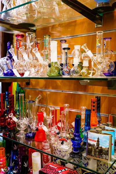Amsterdam Países Bajos Noviembre 2021 Cannabis Smoking Equipment Sale Shop —  Fotos de Stock