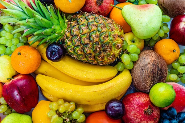 Sağlıklı Çiğ Meyve Çeşitleri Çeşitli Meyvelerle Kompozisyon — Stok fotoğraf