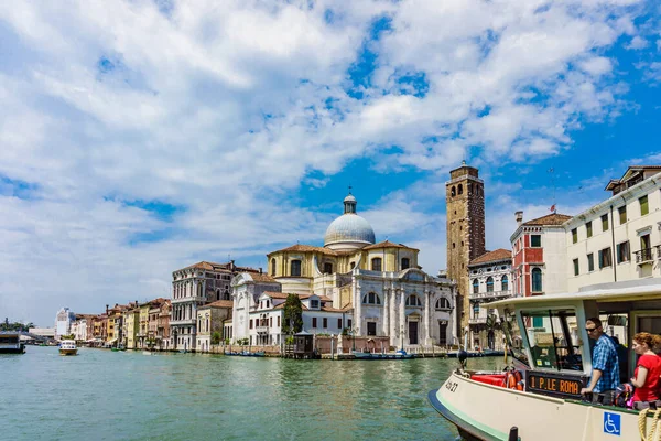 Veneza Itália Junho 2014 Edifícios Históricos Longo Canal Veneza — Fotografia de Stock