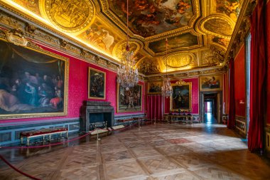 Versailles, Fransa - 14 Şubat 2018: Fransa 'daki Versailles Kraliyet Sarayı' nda oda