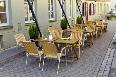 boş yalnız sonbahar café