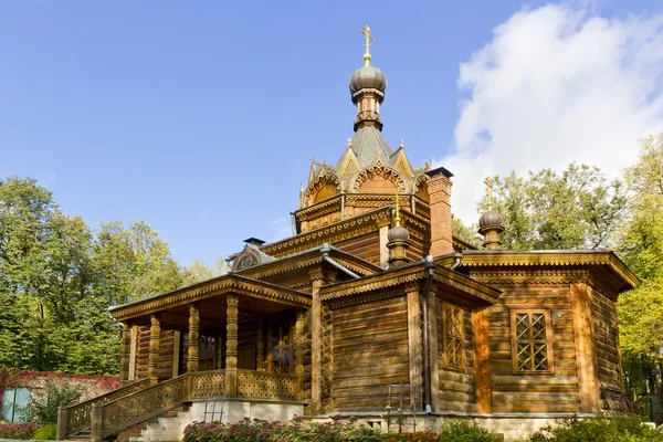 Eski ahşap Rus Ortodoks Kilisesi — Stok fotoğraf