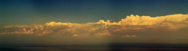 Puesta de sol sobre el mar - Colección Panorama — Foto de Stock