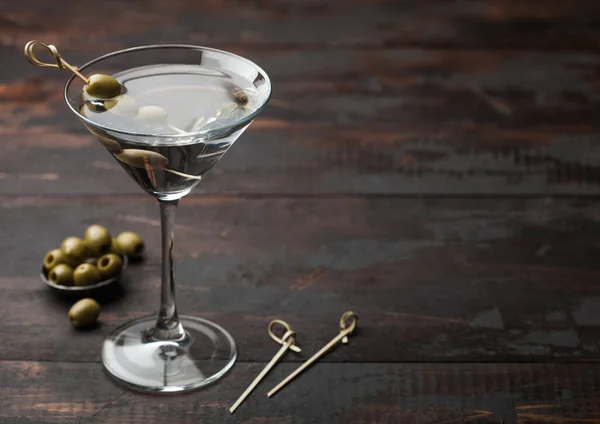 Vodka Martini Gin Cocktail Vidro Original Com Azeitonas Tigela Metal — Fotografia de Stock