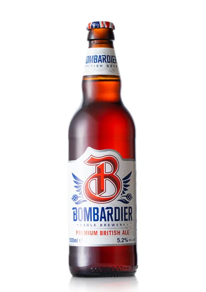 Londres Reino Unido Maio 2022 Garrafa Cerveja Britânica Bombardier Premium — Fotografia de Stock