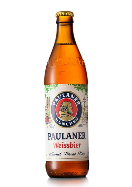 Londen Juli 2022 Fles Paulaner Duits Tarwebier Wit — Stockfoto