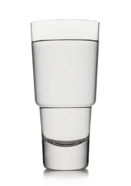 Lujoso Vaso Agua Mineral Natural Sobre Blanco — Foto de Stock