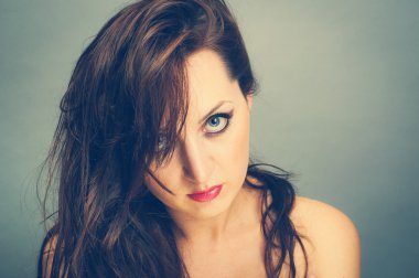 Çekici Genç Kadın