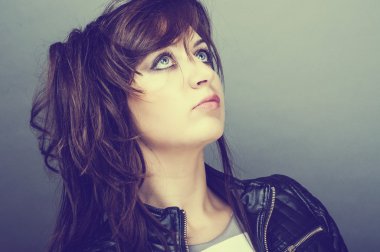 Çekici Genç Kadın