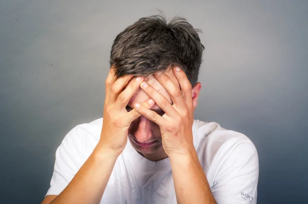 Upset young man — Stock Photo, Image