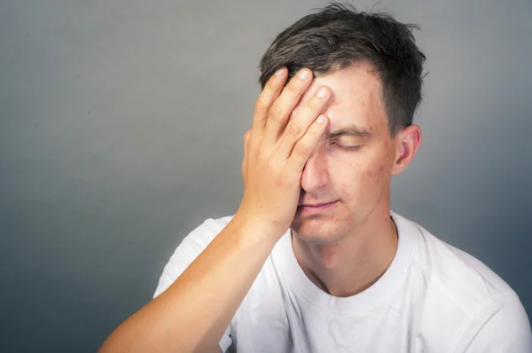 Aufgebrachter junger Mann — Stockfoto