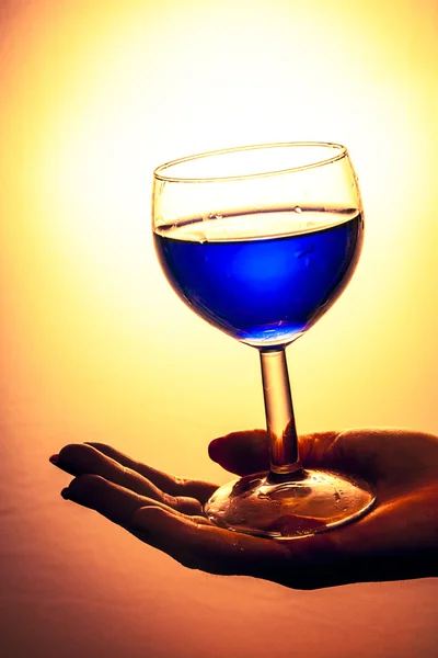 Vergiftigde glas wijn — Stockfoto