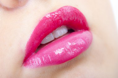 pembe dudaklar