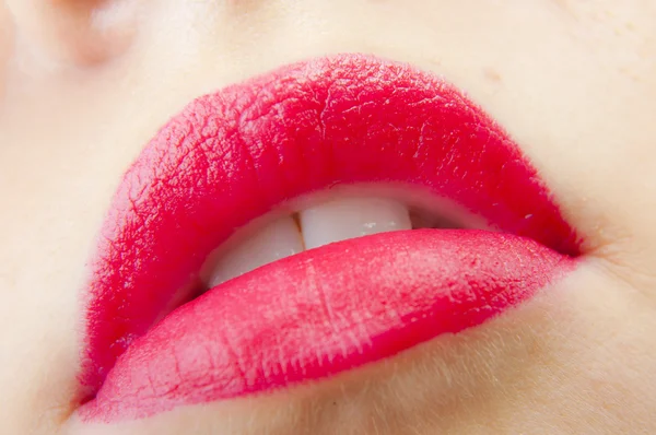 Розовые губы — стоковое фото