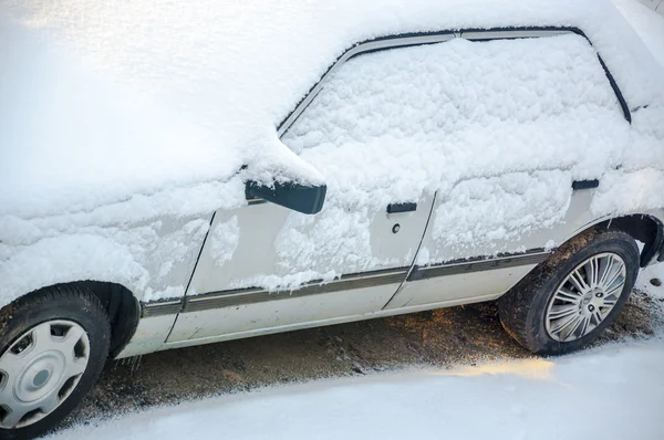 Car cover by snow — Stock Photo, Image