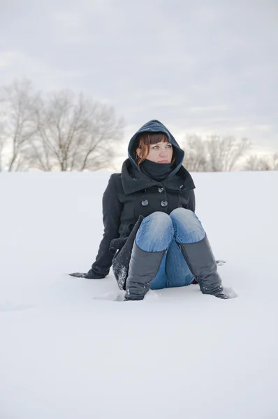 Chica en invierno —  Fotos de Stock