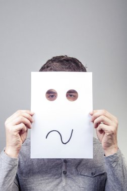 adam tutun duyguları ile kağıt