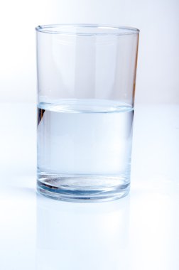 Yarım su bardağı