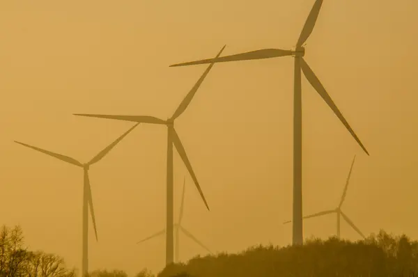 Windturbine generator — Stockfoto