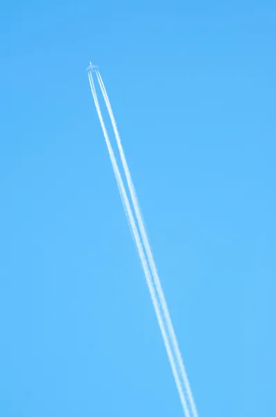 Aeroplane in the sky — Stock Photo, Image