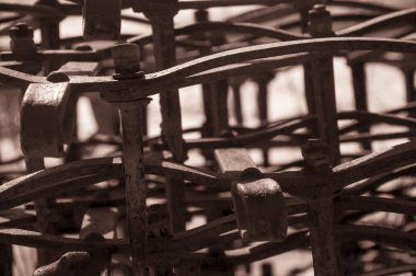 eski paslı tarım makine