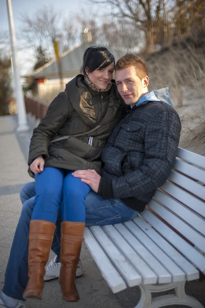 Par på stranden — Stockfoto