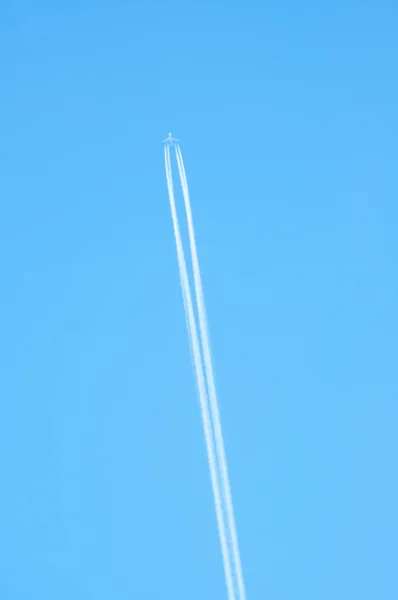 Aeroplane in the sky — Stock Photo, Image