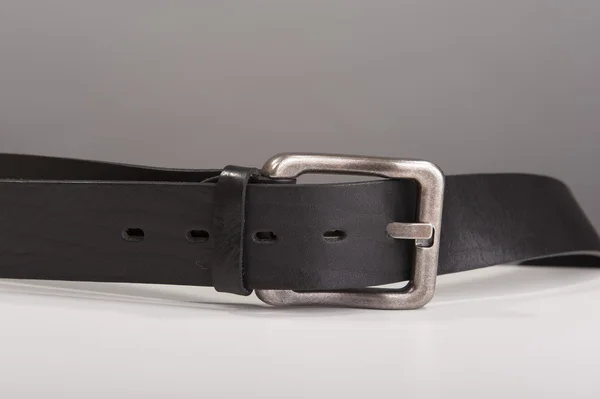 Ceinture homme cuir noir — Photo