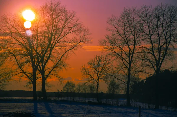 Ηλιοβασίλεμα το χειμώνα — Φωτογραφία Αρχείου