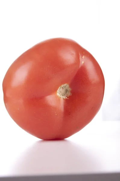 붉은 토마토가 분리 됨 — 스톡 사진