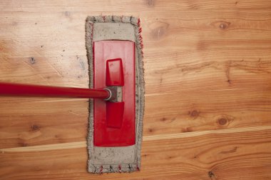 Kırmızı dwile ve kir zemin