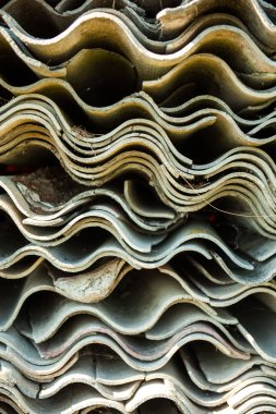 çayırda yasadışı çöplüğü