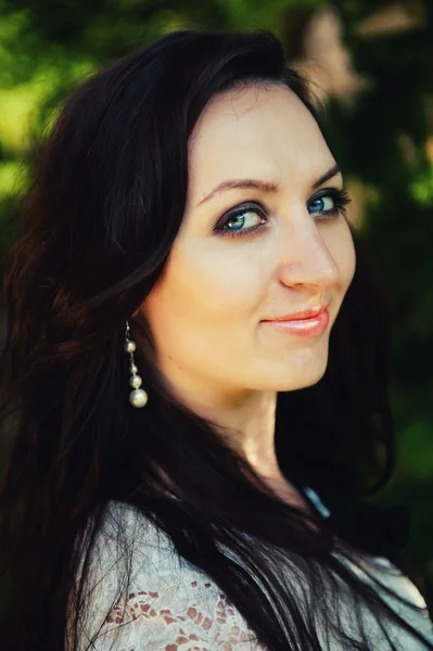 Brunette girl outdoor shots — Stock Photo, Image