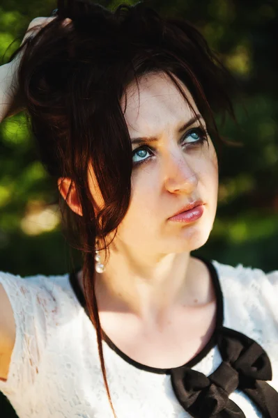 Brunette girl outdoor shots — Stock Photo, Image