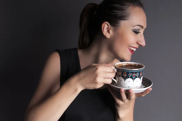 Mujer de negocios beber café —  Fotos de Stock