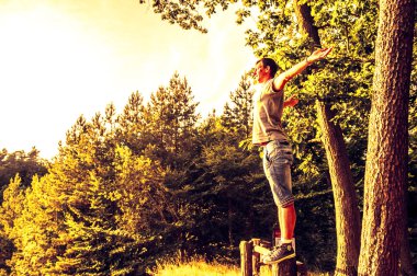 Adam hissediyorum özgürlük