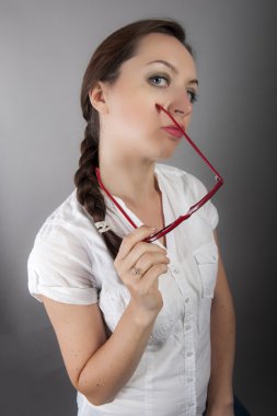 genç kız öğrenci öğrenir