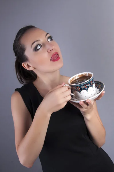 Femme d'affaires boire du café — Photo