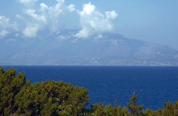 Met het oog op Kefalonia, Ionische eiland in Griekenland — Stockfoto