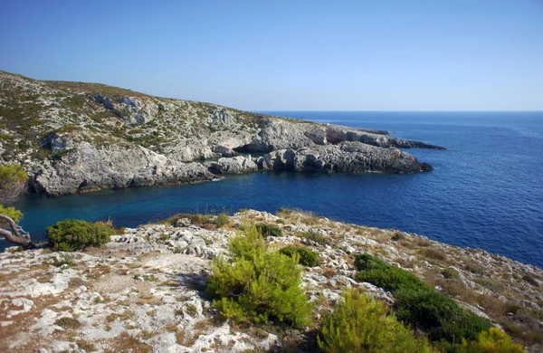 Stenen op kust bij zakynthos eiland — Stockfoto