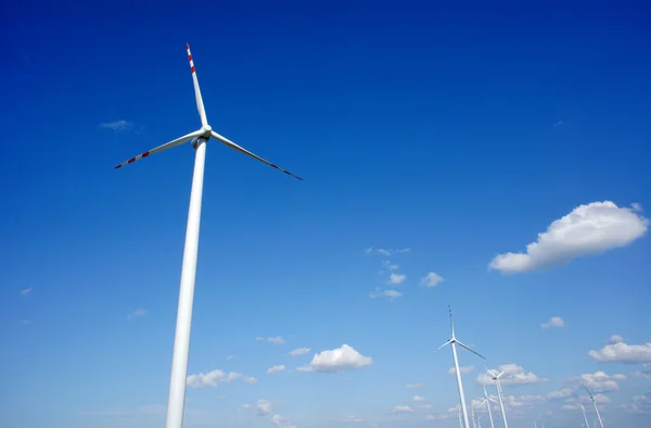 Turbine in wind farm — Stock Photo, Image