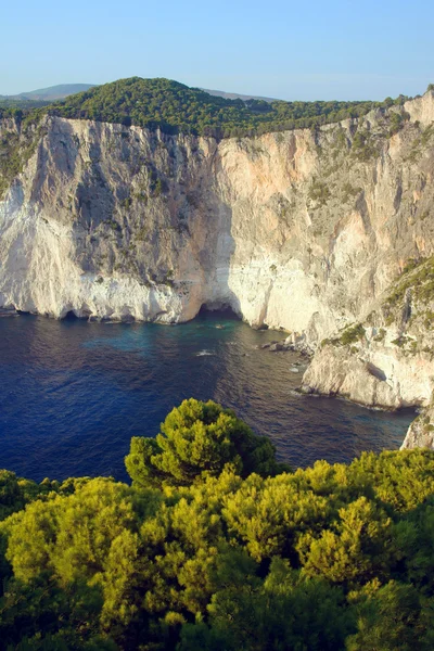 Coast with cliff — Stock Photo, Image