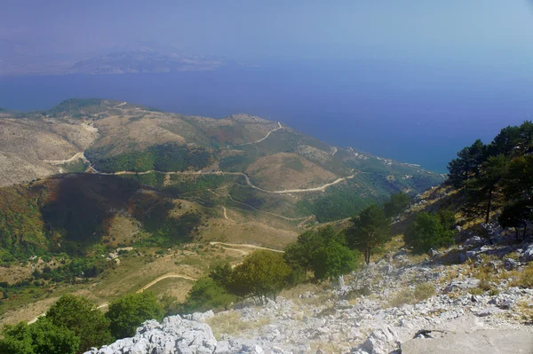 Paisagem nas montanhas, ilha de Corfu — Fotografia de Stock