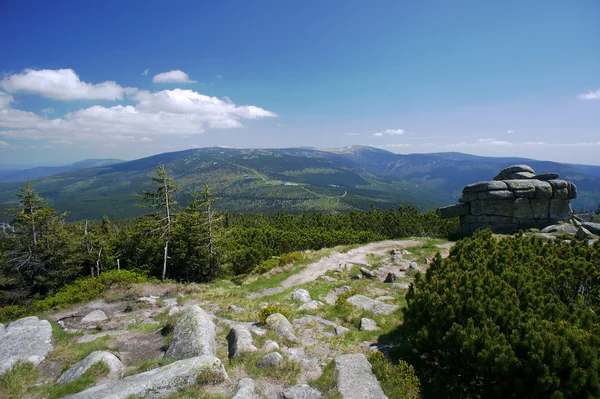 Karkonosze 山中安全岛 — 图库照片